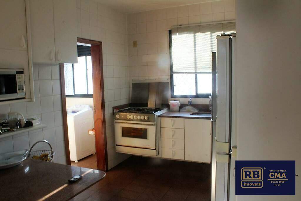 Apartamento à venda com 4 quartos, 140m² - Foto 15