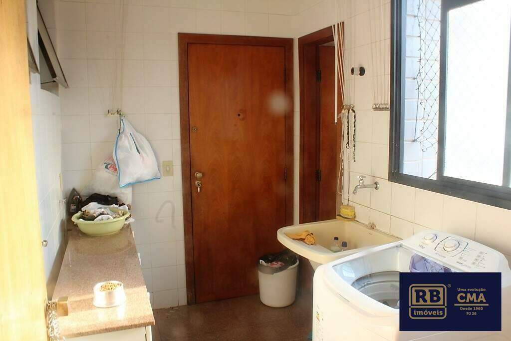 Apartamento à venda com 4 quartos, 140m² - Foto 14