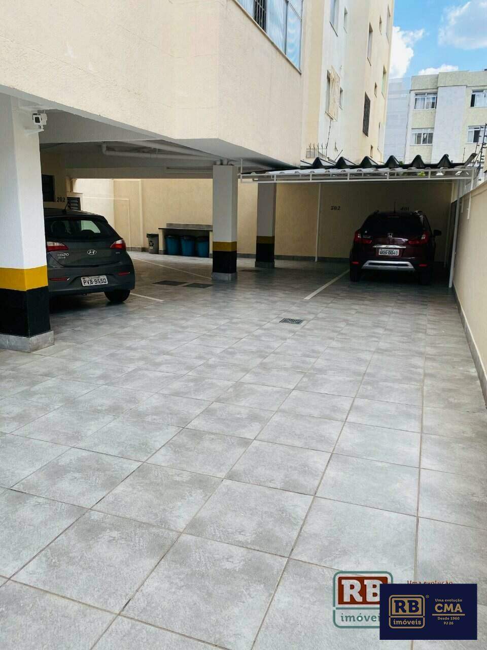 Apartamento à venda com 2 quartos, 75m² - Foto 9