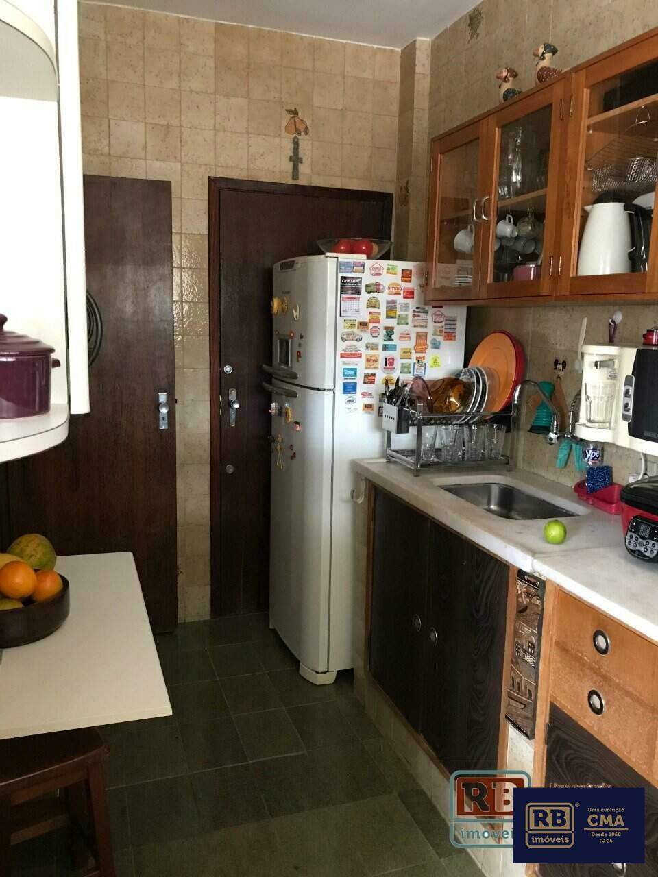 Apartamento à venda com 2 quartos, 75m² - Foto 5