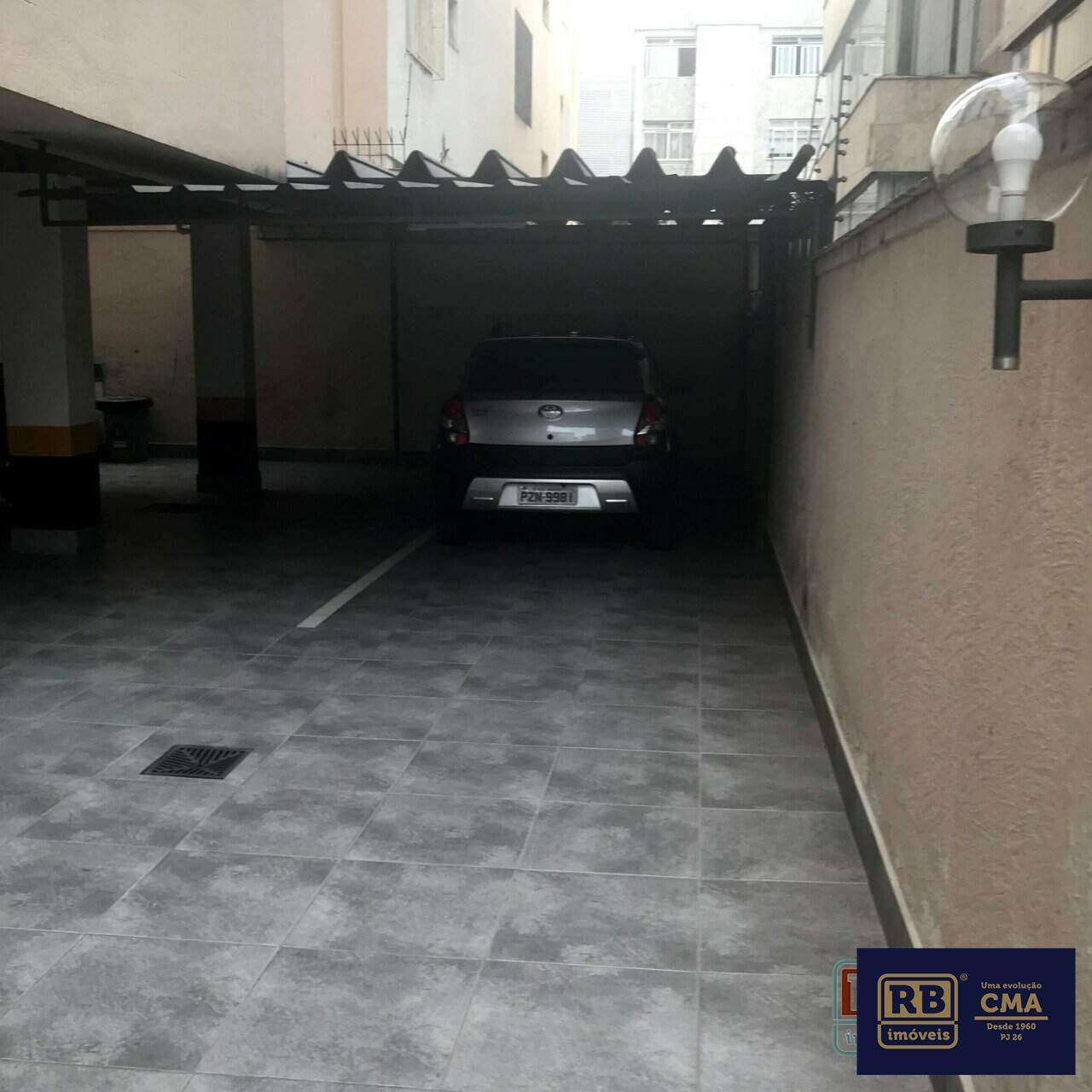 Apartamento à venda com 2 quartos, 75m² - Foto 12