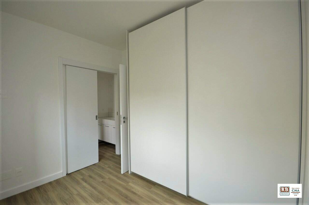 Apartamento à venda com 4 quartos, 140m² - Foto 9