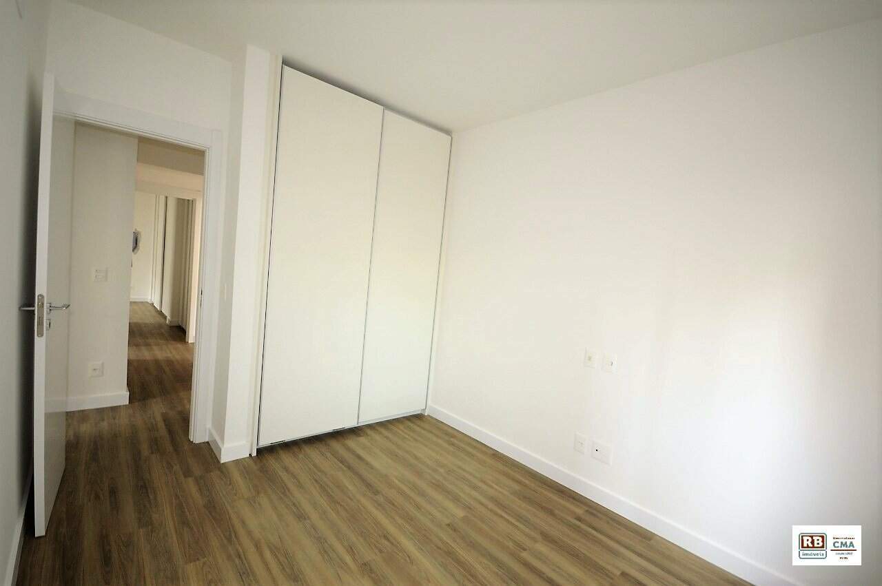 Apartamento à venda com 4 quartos, 140m² - Foto 11