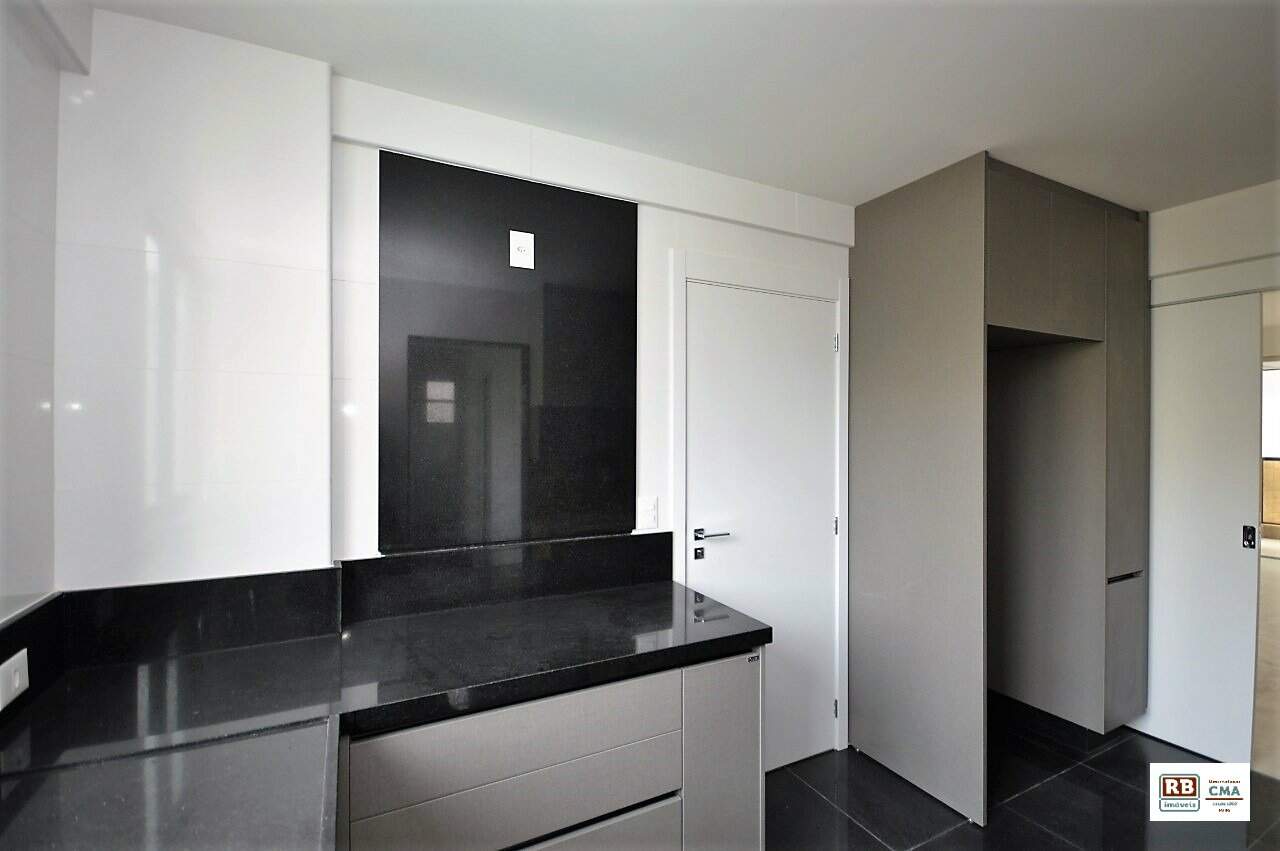 Apartamento à venda com 4 quartos, 140m² - Foto 16