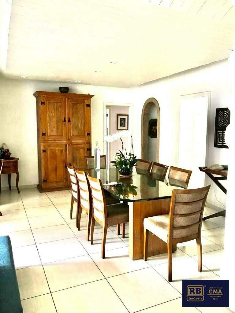 Apartamento à venda com 4 quartos, 230m² - Foto 1