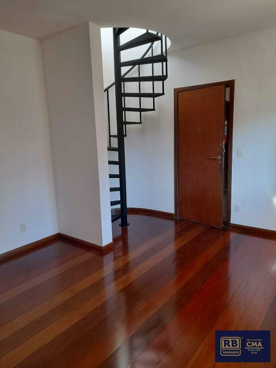 Apartamento à venda com 3 quartos, 170m² - Foto 1