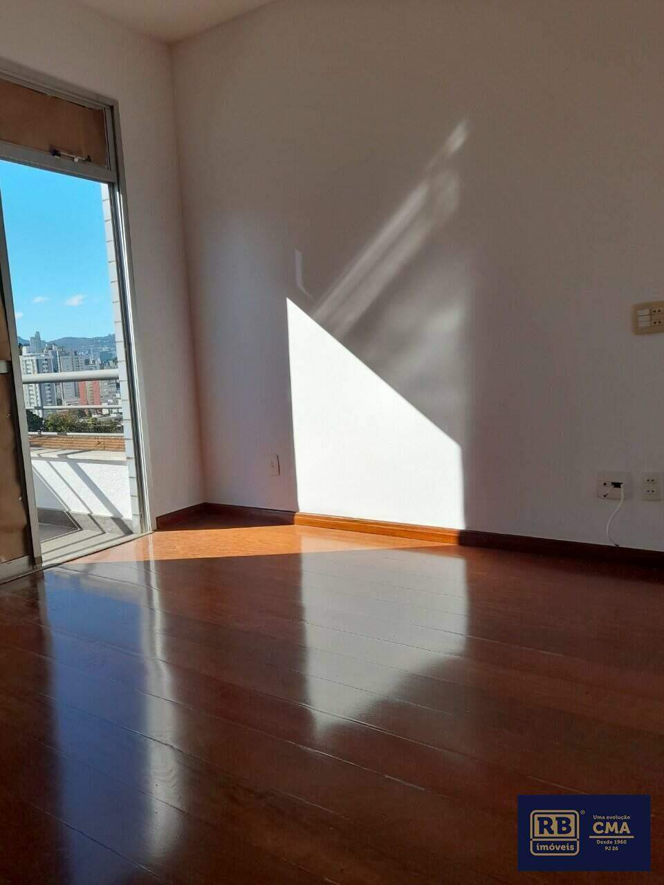 Apartamento à venda com 3 quartos, 170m² - Foto 6