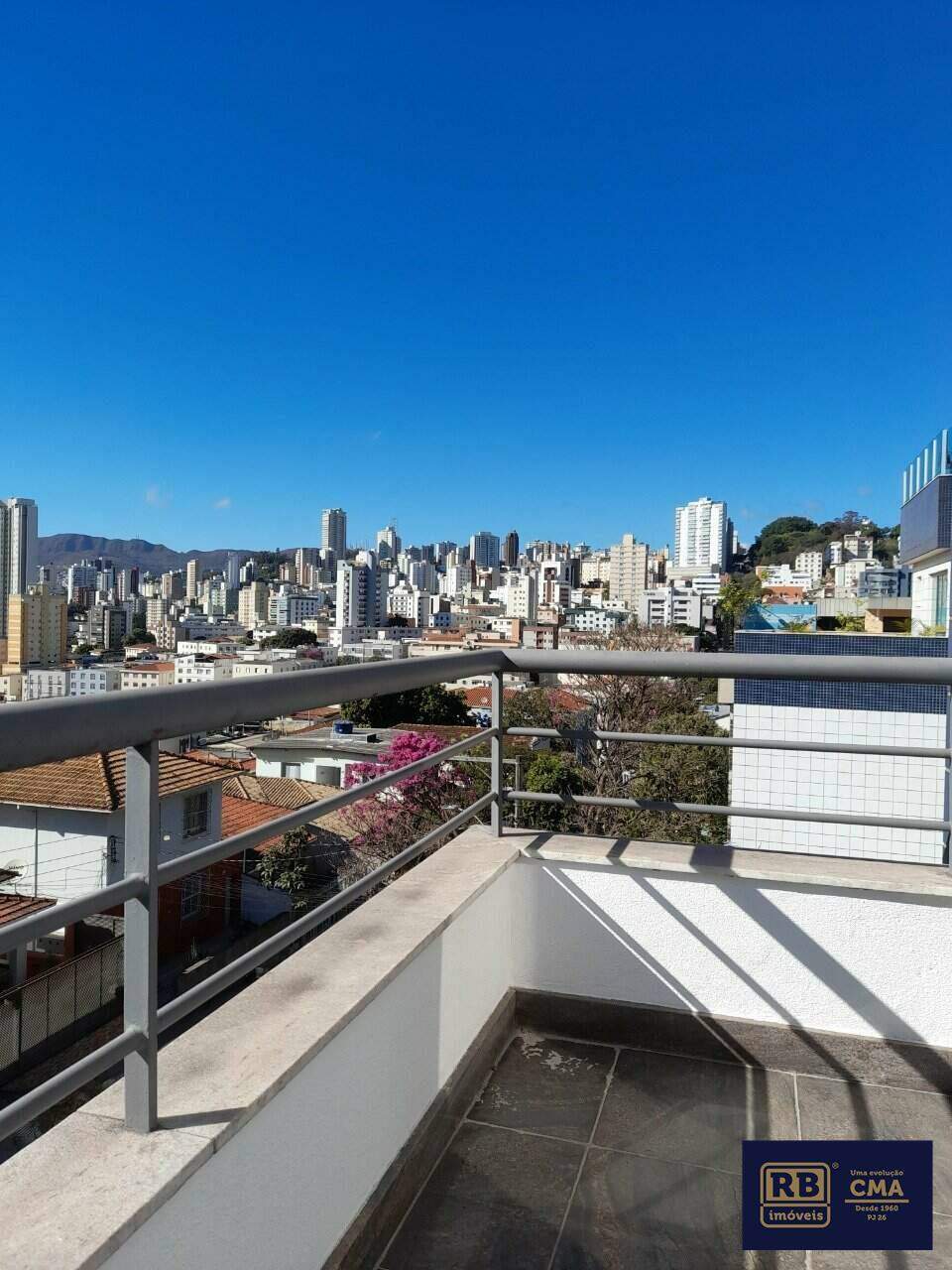 Apartamento à venda com 3 quartos, 170m² - Foto 3