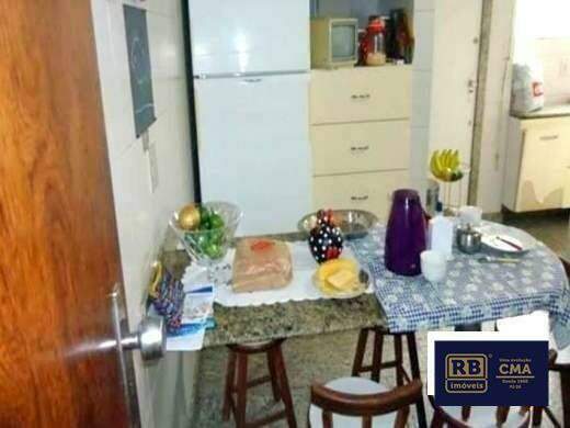 Apartamento à venda com 4 quartos, 197m² - Foto 17