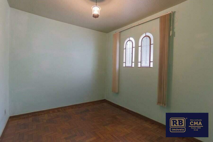 Casa à venda com 5 quartos, 201m² - Foto 12