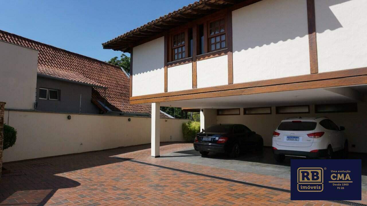 Casa à venda com 5 quartos, 720m² - Foto 1