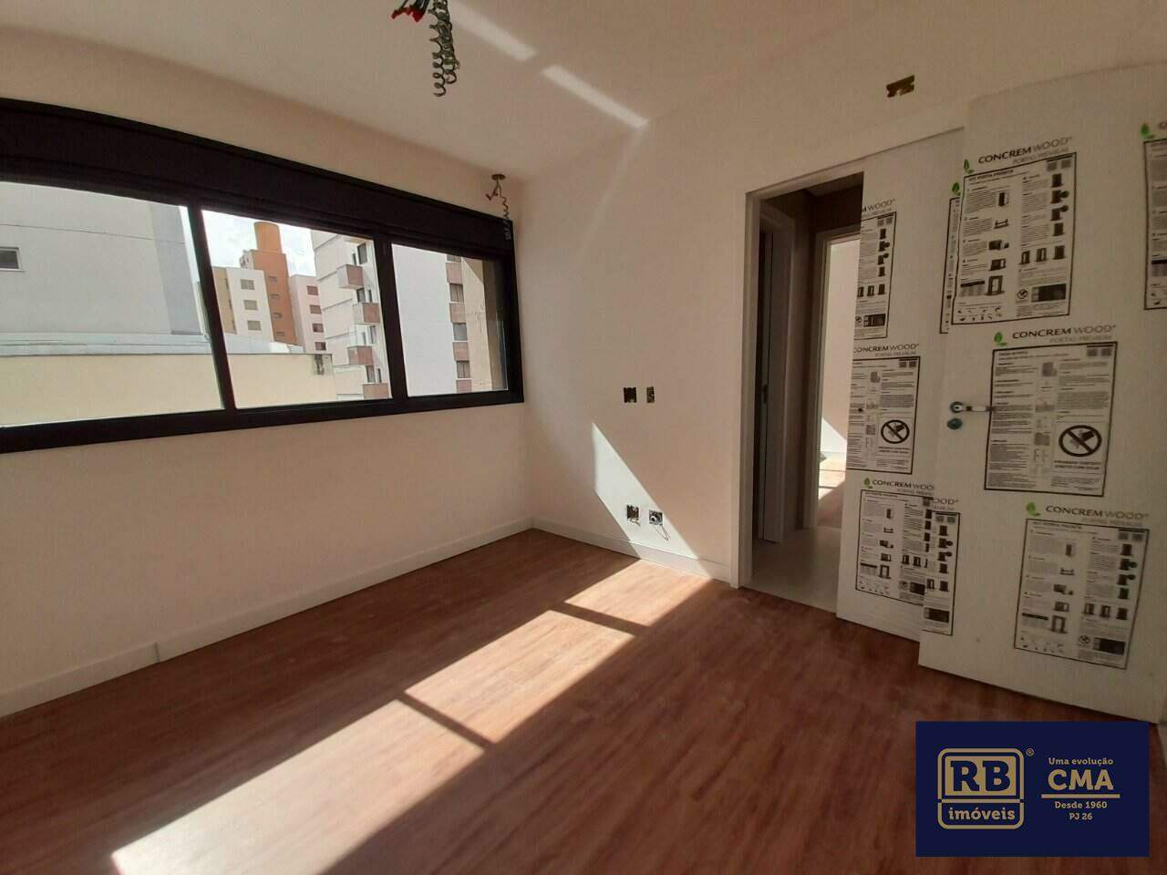 Apartamento à venda com 4 quartos, 142m² - Foto 9