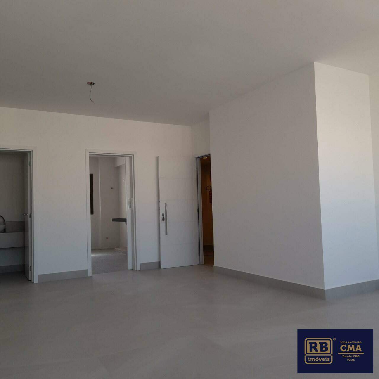 Apartamento à venda com 4 quartos, 139m² - Foto 3