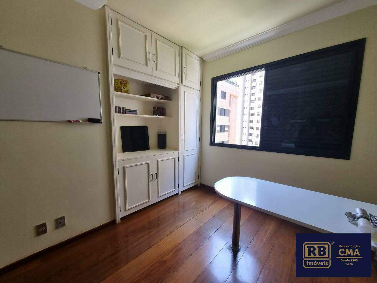 Apartamento à venda com 4 quartos, 274m² - Foto 9