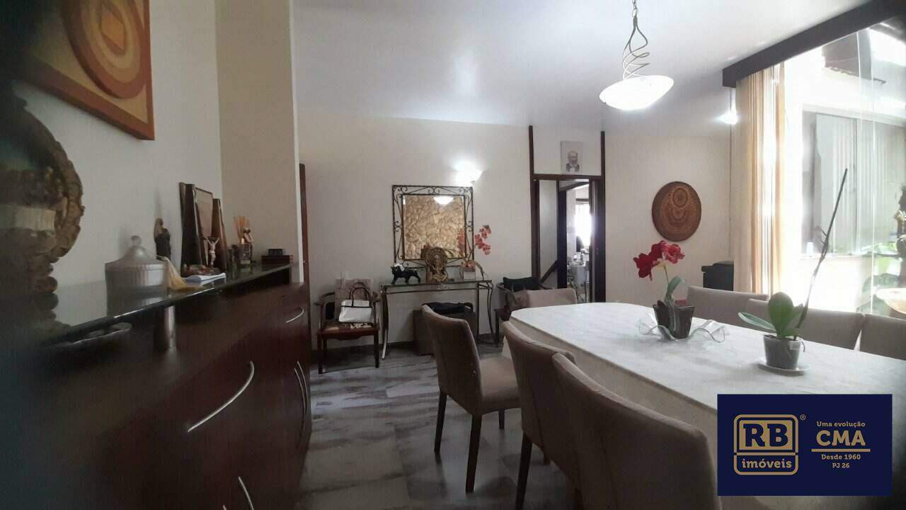 Casa à venda com 4 quartos, 355m² - Foto 4