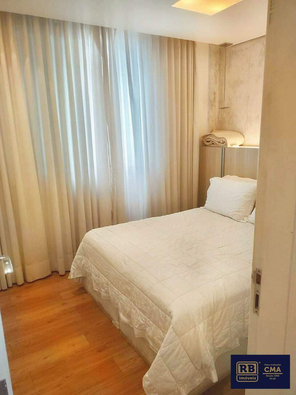 Apartamento à venda com 3 quartos, 185m² - Foto 3