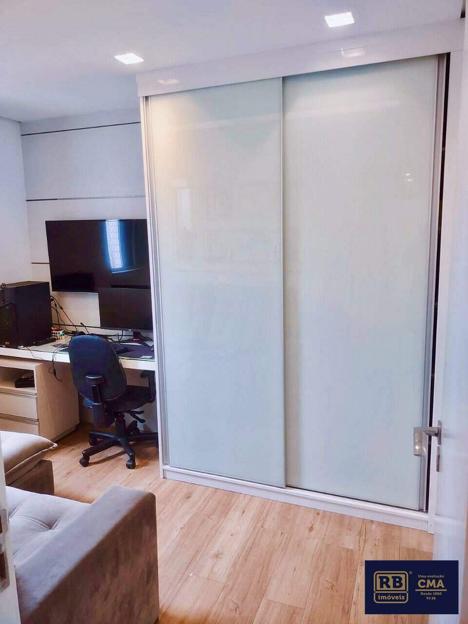 Apartamento à venda com 3 quartos, 185m² - Foto 5