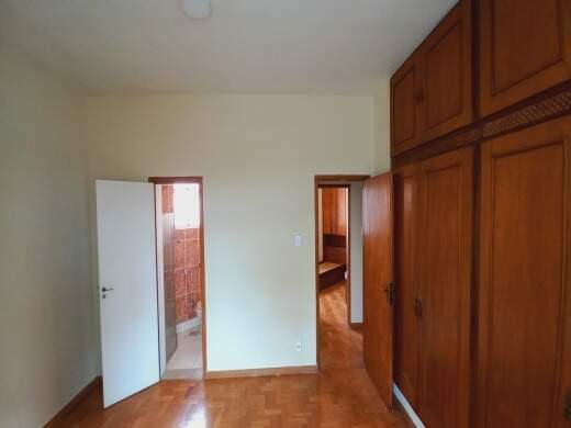 Apartamento à venda com 3 quartos, 140m² - Foto 11