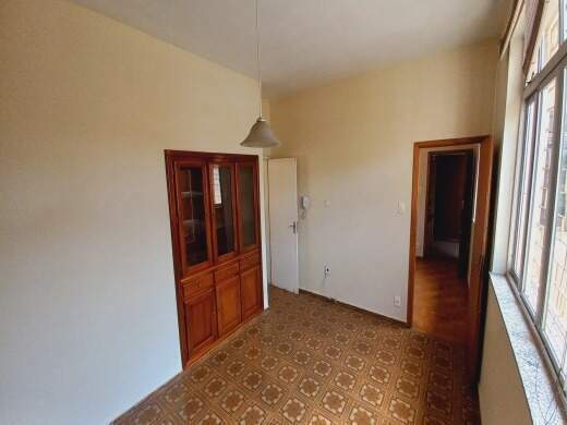 Apartamento à venda com 3 quartos, 140m² - Foto 19