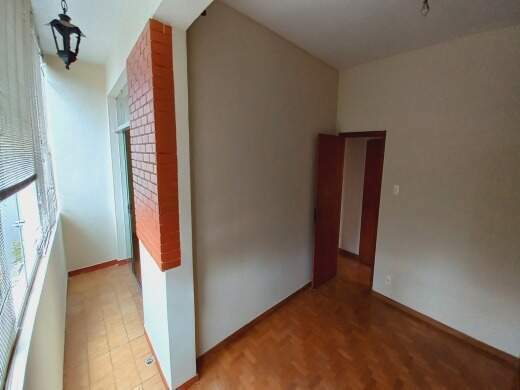 Apartamento à venda com 3 quartos, 140m² - Foto 14