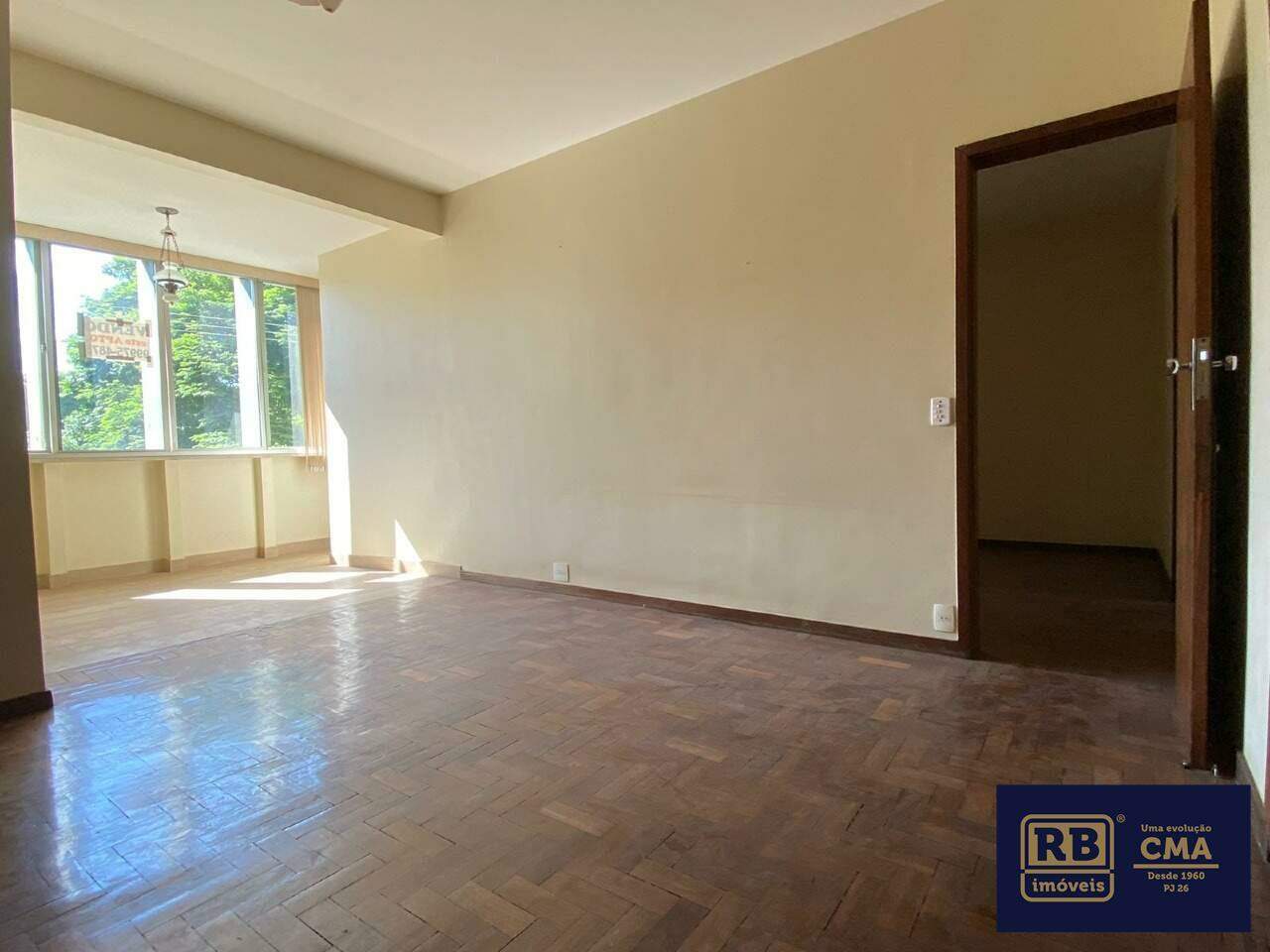 Apartamento à venda com 3 quartos, 230m² - Foto 3