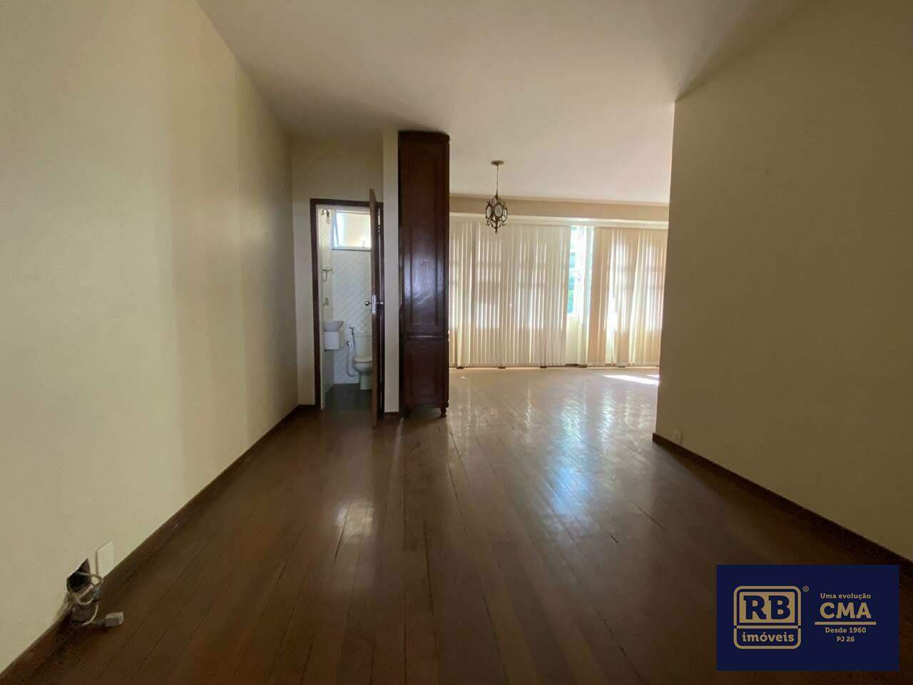 Apartamento à venda com 3 quartos, 230m² - Foto 2