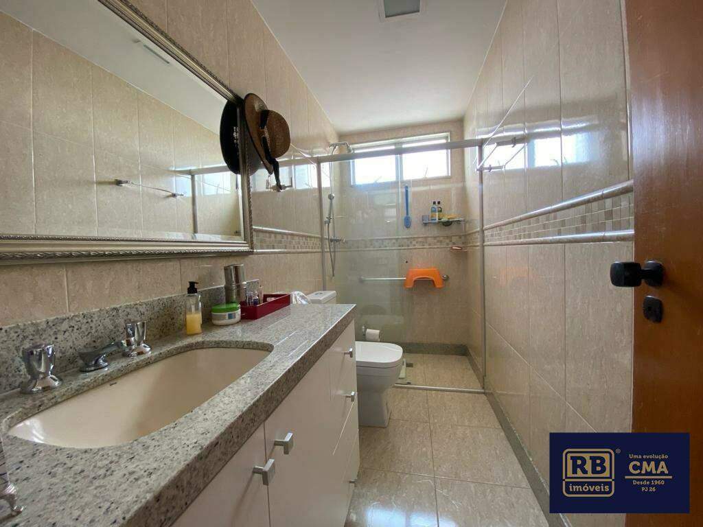 Apartamento à venda com 4 quartos, 147m² - Foto 11