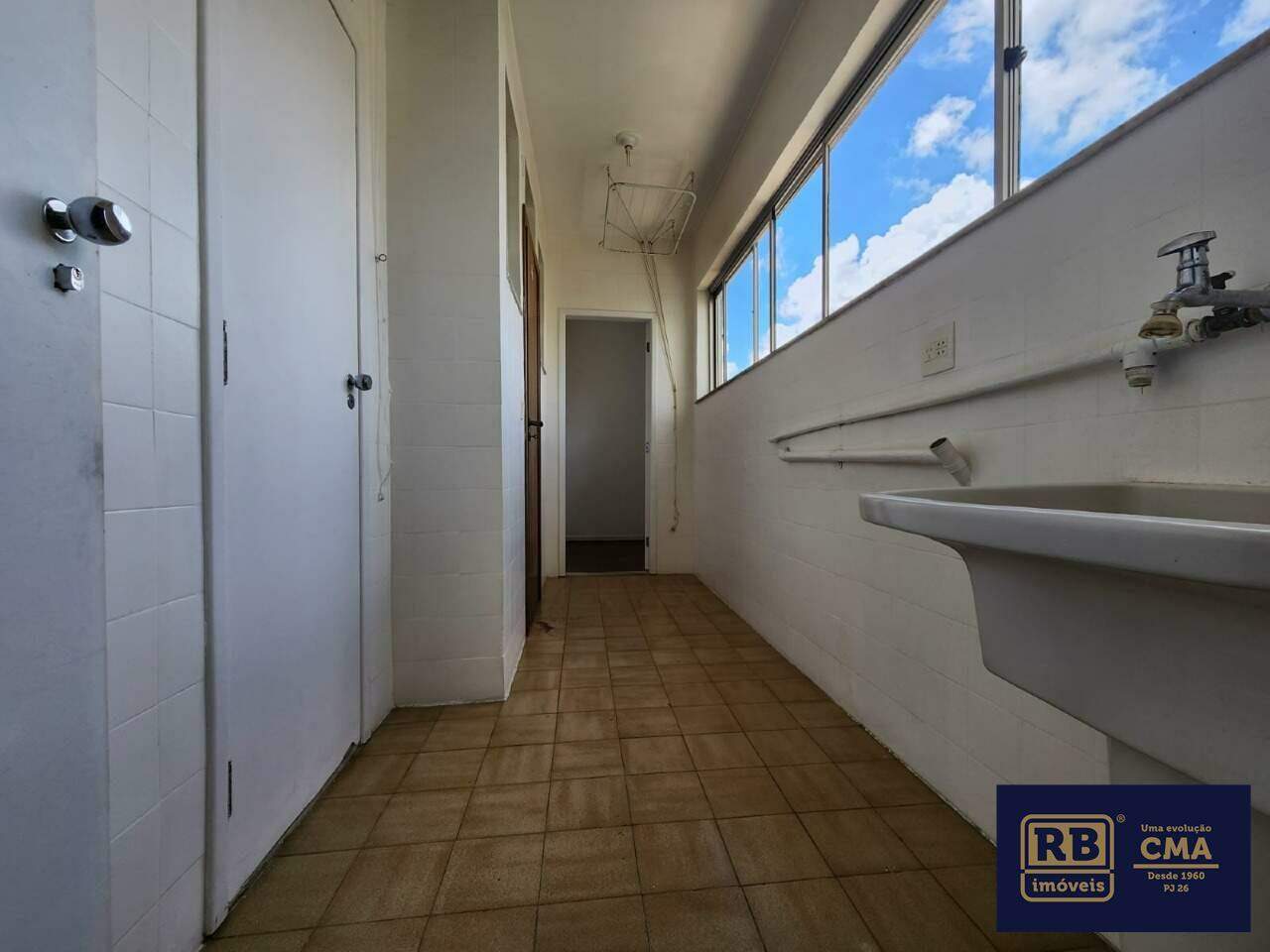 Apartamento à venda com 2 quartos, 81m² - Foto 17