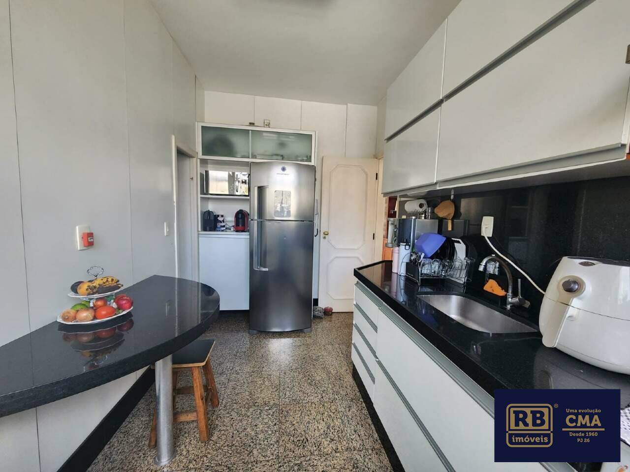 Apartamento à venda com 4 quartos, 130m² - Foto 4