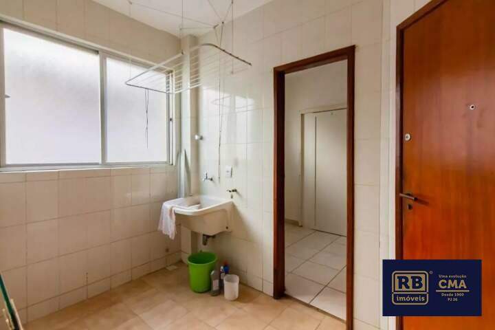 Apartamento à venda com 3 quartos, 100m² - Foto 2