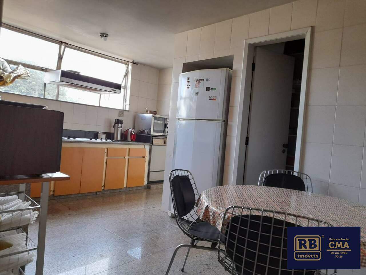 Apartamento à venda com 5 quartos, 250m² - Foto 11