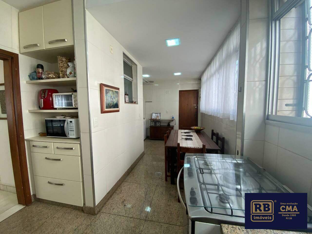 Apartamento à venda com 4 quartos, 140m² - Foto 4