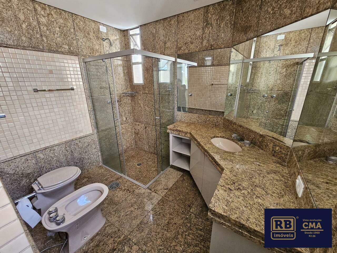 Apartamento à venda com 5 quartos, 230m² - Foto 18