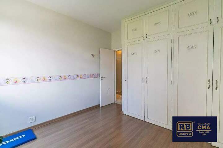 Apartamento à venda com 4 quartos, 155m² - Foto 18