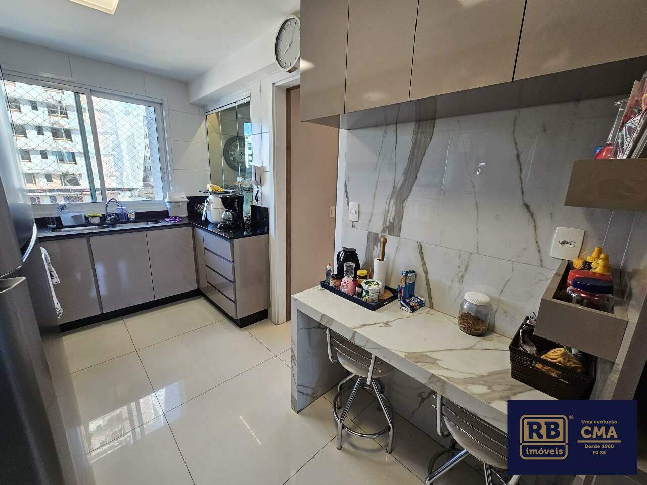 Apartamento à venda com 4 quartos, 141m² - Foto 7