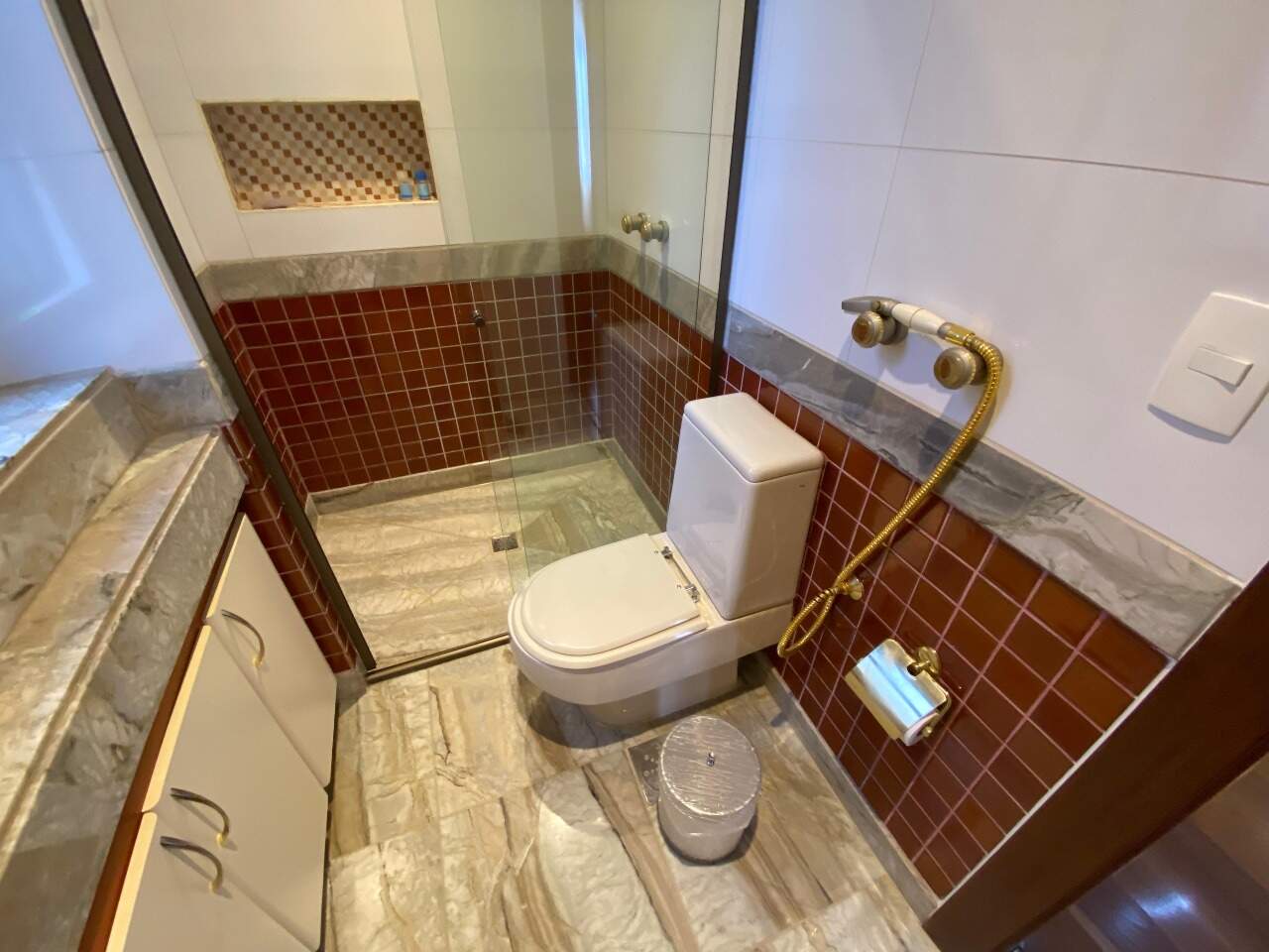 Apartamento à venda com 4 quartos, 260m² - Foto 11