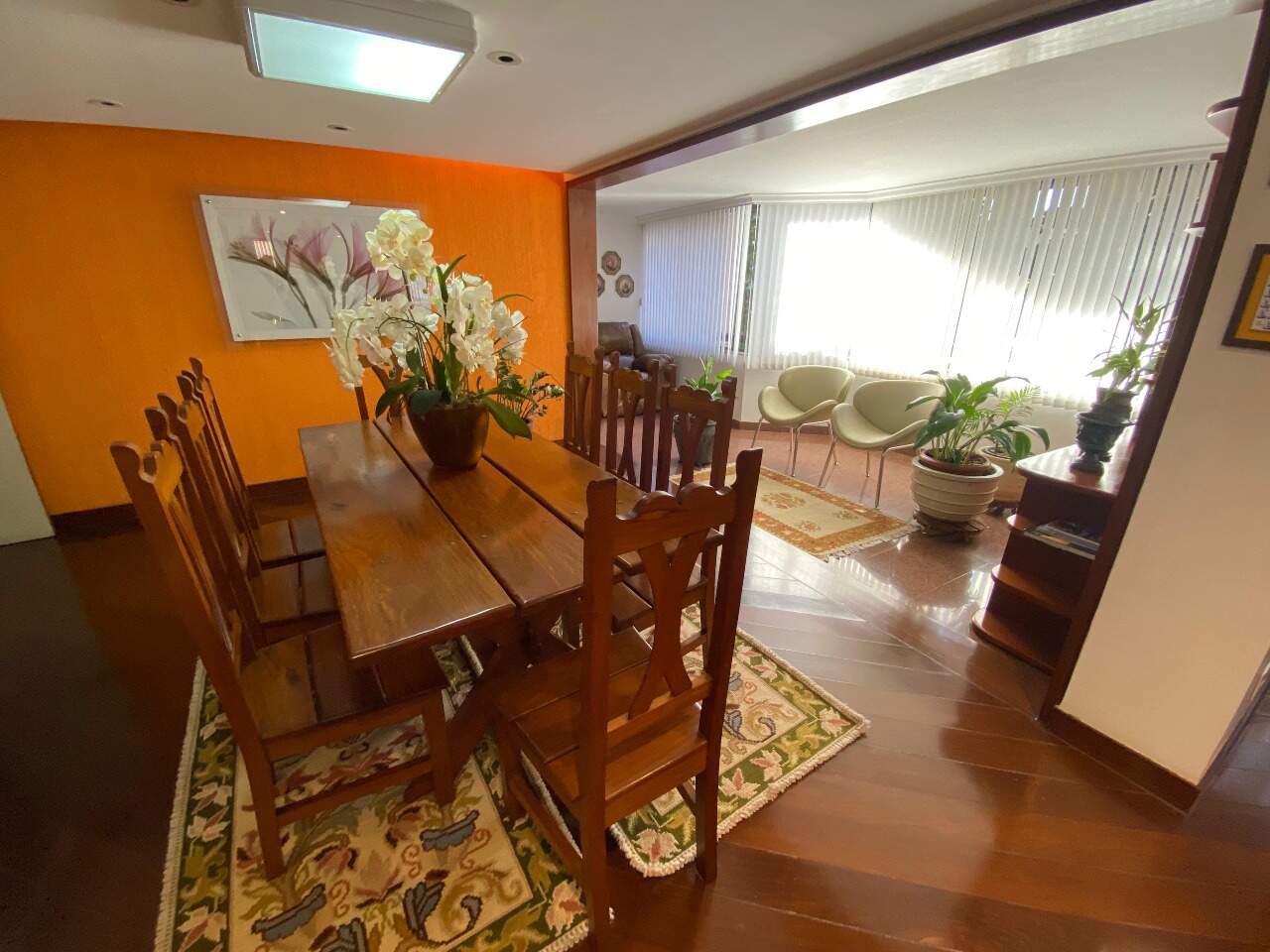 Apartamento à venda com 4 quartos, 260m² - Foto 2