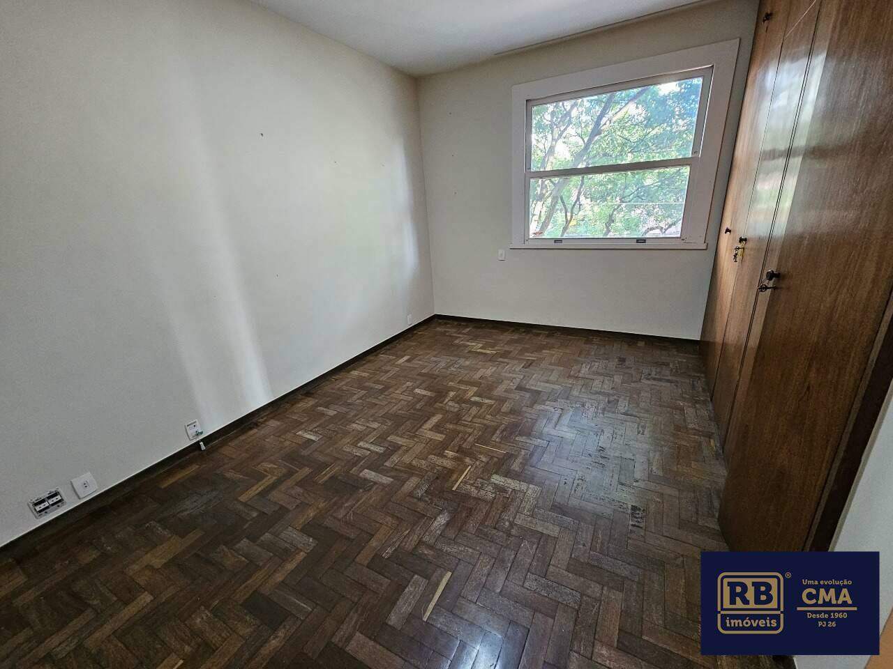 Apartamento à venda com 4 quartos, 200m² - Foto 7