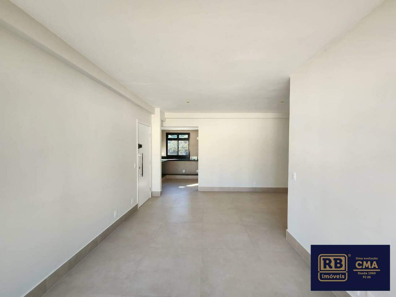 Apartamento à venda com 3 quartos, 85285m² - Foto 1