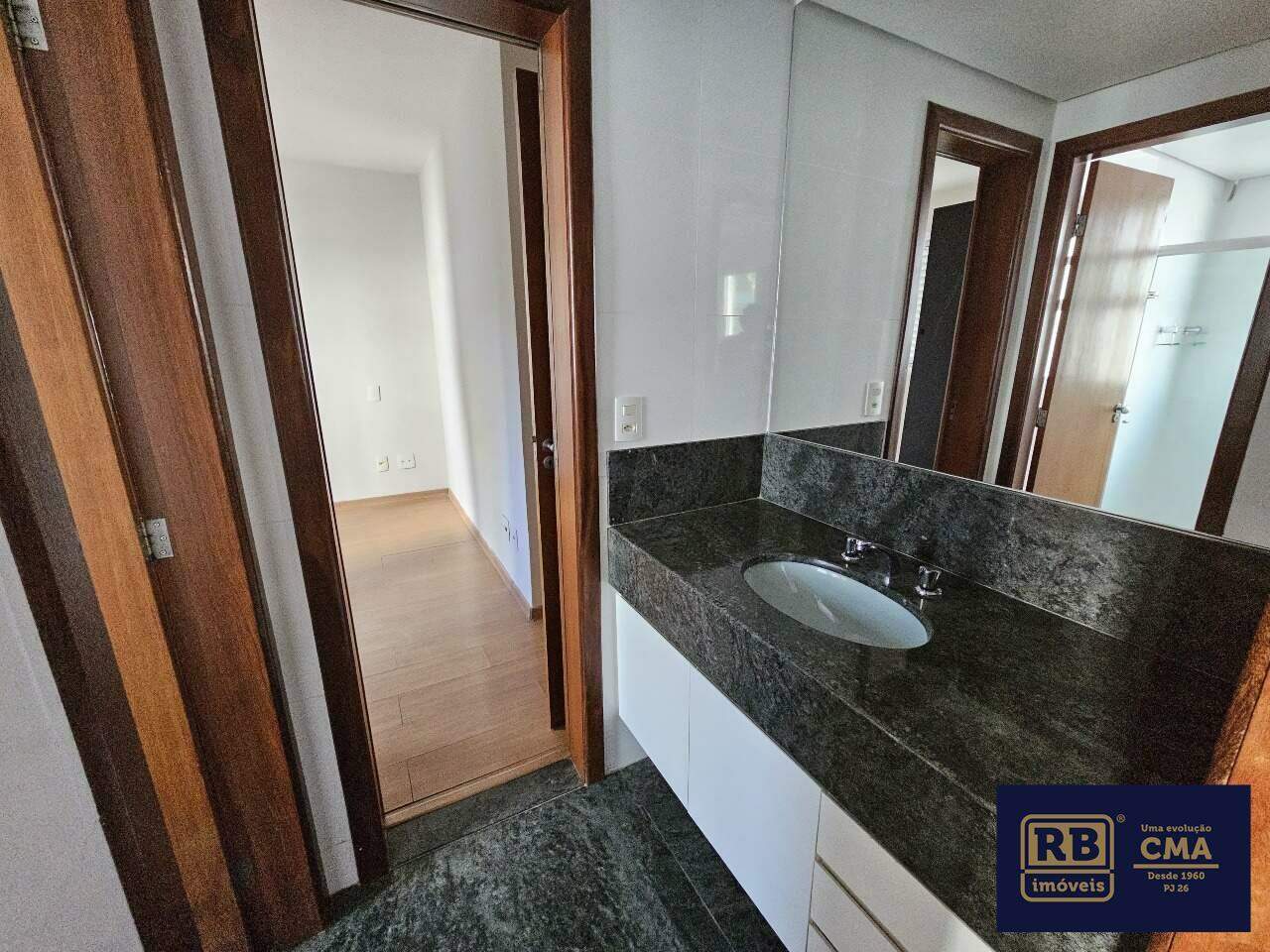 Apartamento à venda com 4 quartos, 158m² - Foto 21