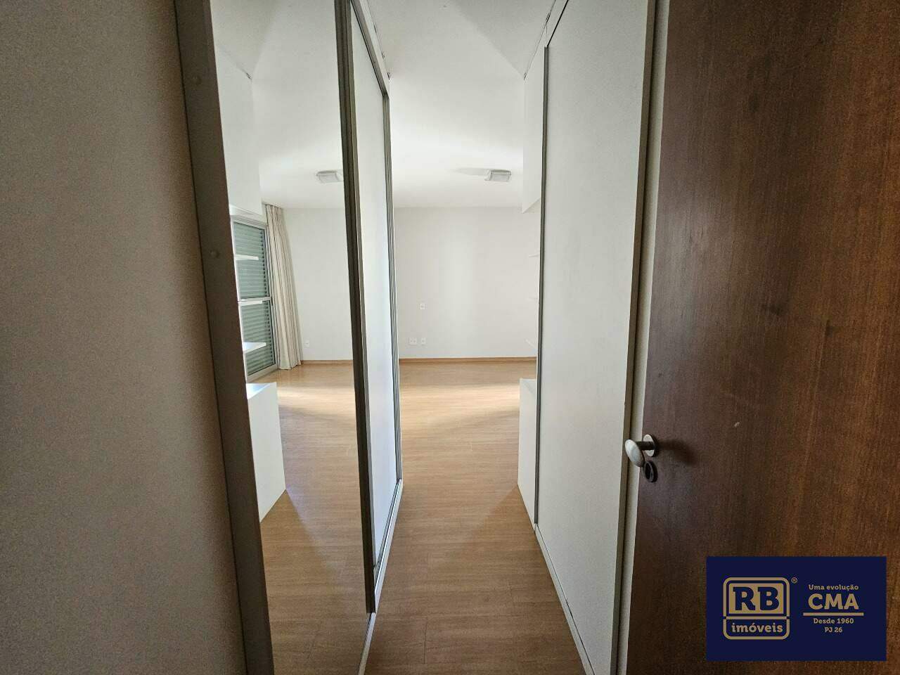 Apartamento à venda com 4 quartos, 158m² - Foto 9