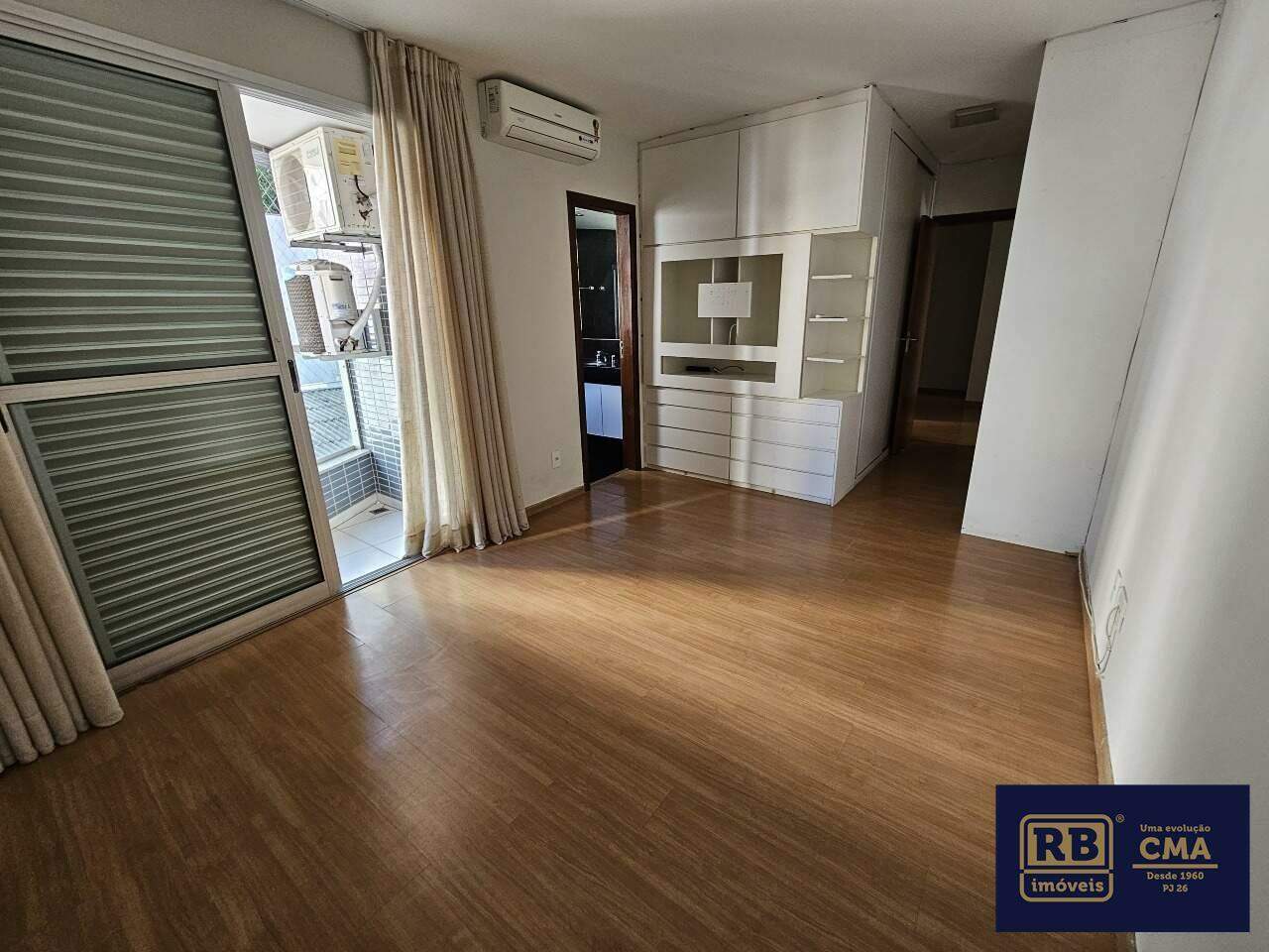 Apartamento à venda com 4 quartos, 158m² - Foto 14