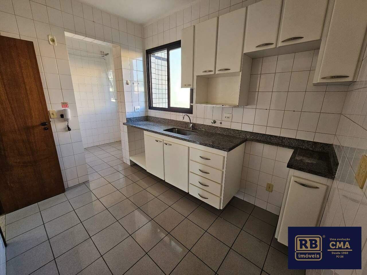 Apartamento à venda com 3 quartos, 83m² - Foto 10