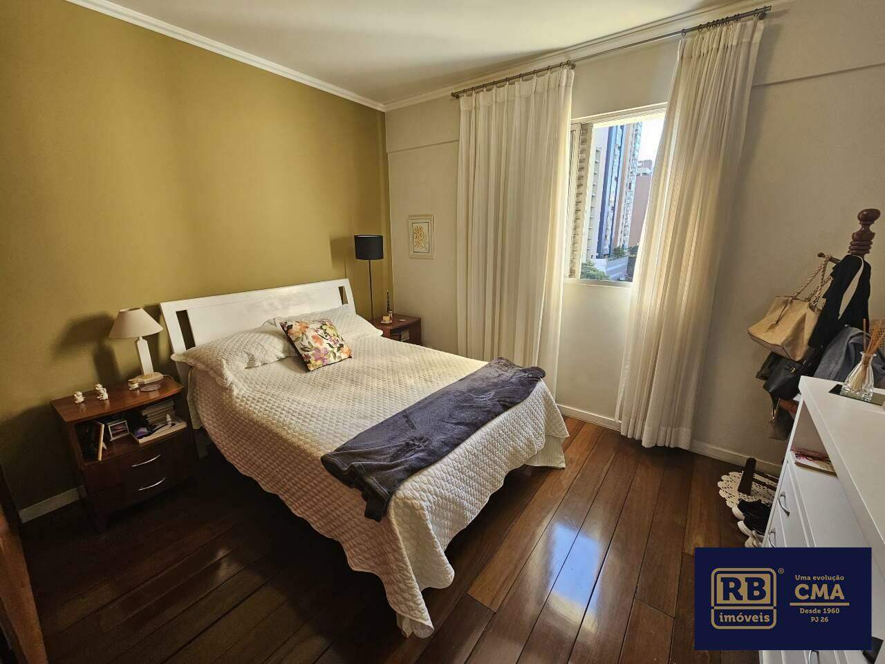 Apartamento à venda com 3 quartos, 120m² - Foto 4