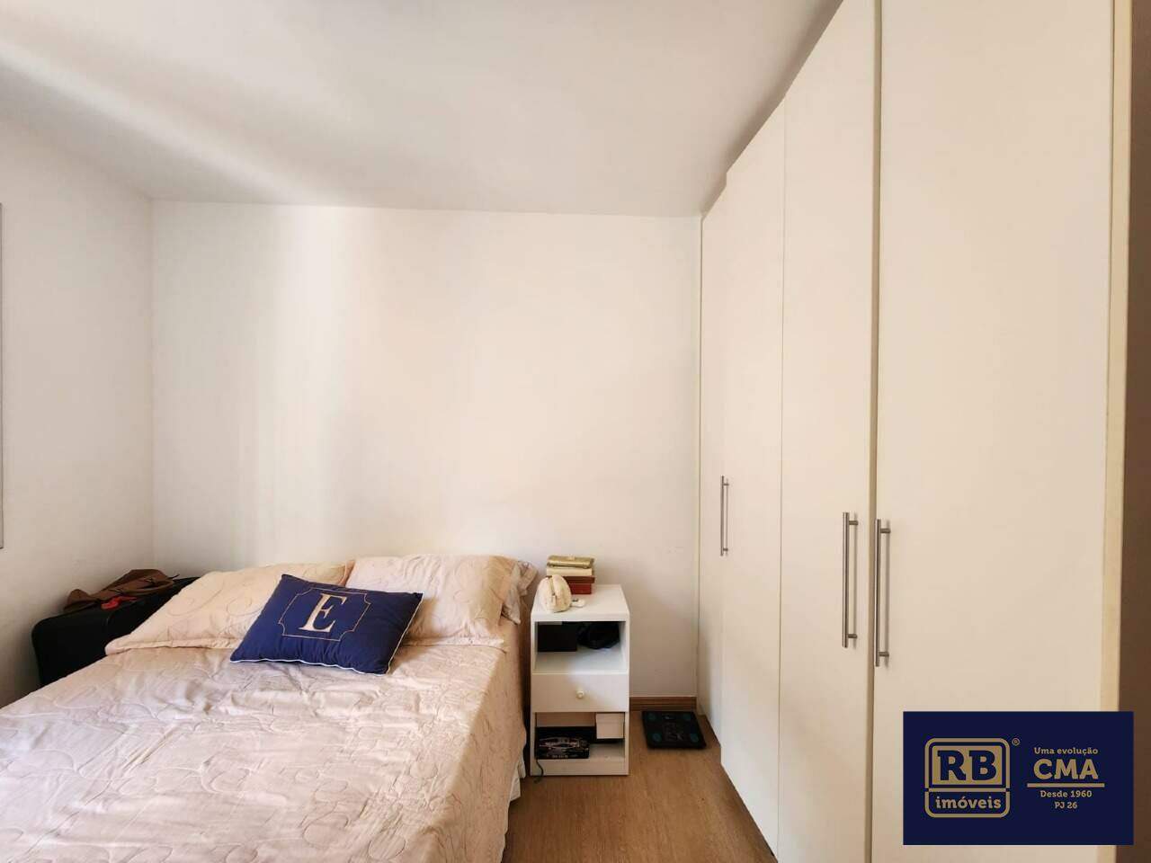 Apartamento à venda com 2 quartos, 64m² - Foto 8