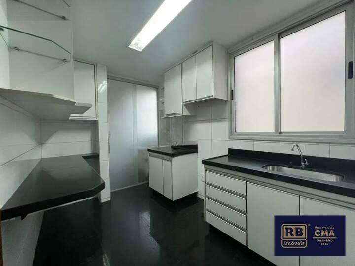 Apartamento à venda com 3 quartos, 180m² - Foto 7