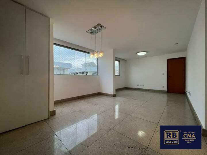 Apartamento à venda com 3 quartos, 180m² - Foto 4