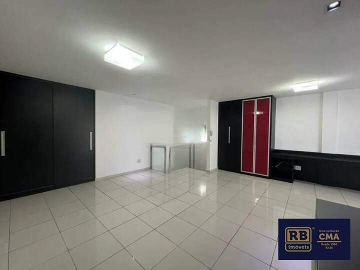 Apartamento à venda com 3 quartos, 180m² - Foto 5