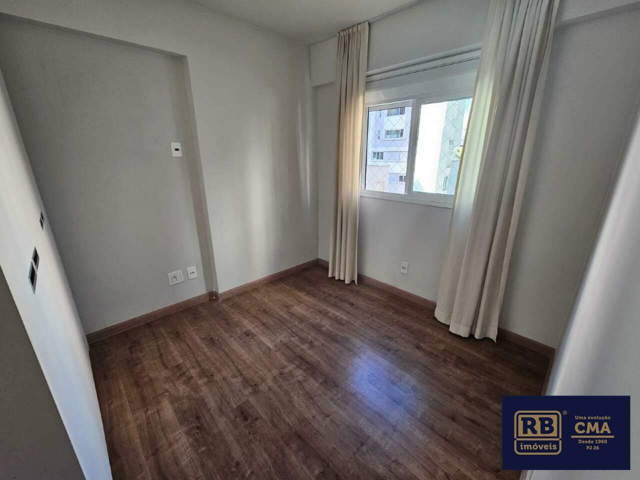 Apartamento à venda com 3 quartos, 81m² - Foto 5