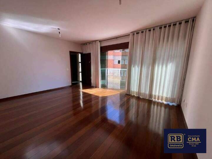 Cobertura à venda com 4 quartos, 180m² - Foto 1